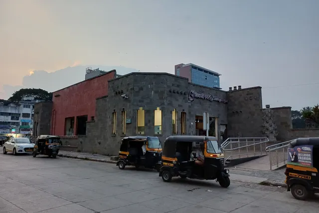 Shivajinagar Metro Station Pune, photograph 3