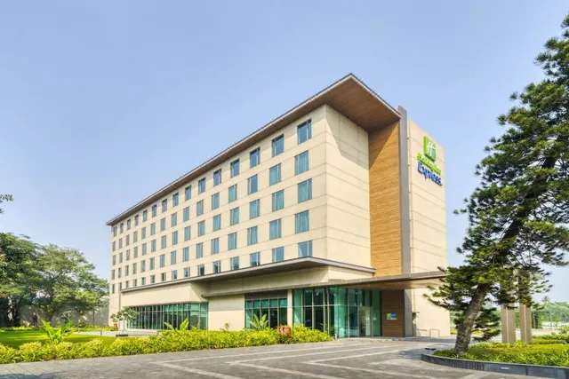 Holiday Inn Express Kolkata Airport, photograph 2