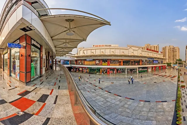 Indirapuram Habitat Centre Ghaziabad, photograph 2