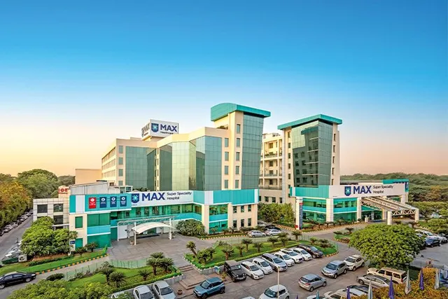 Max Super Speciality Hospital Saket New Delhi, photograph 2